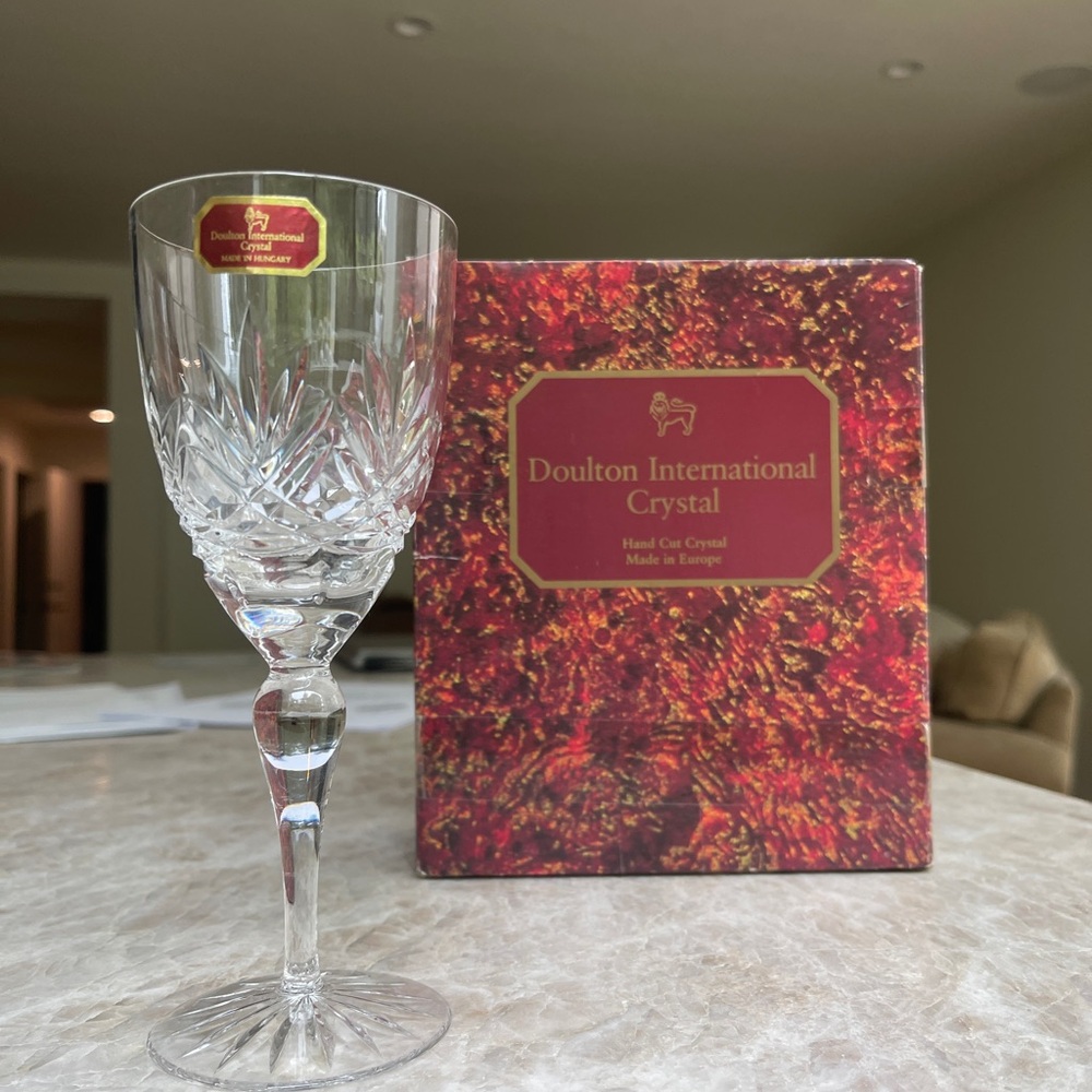 Royal Doulton White Drinkware Set